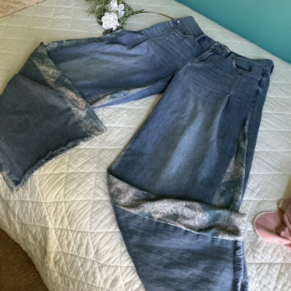 Lucky Brand Laura Ashley Boho Hippie Wide Leg Jeans